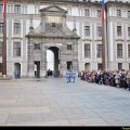 Prague - la releve de la garde du Chateau 027